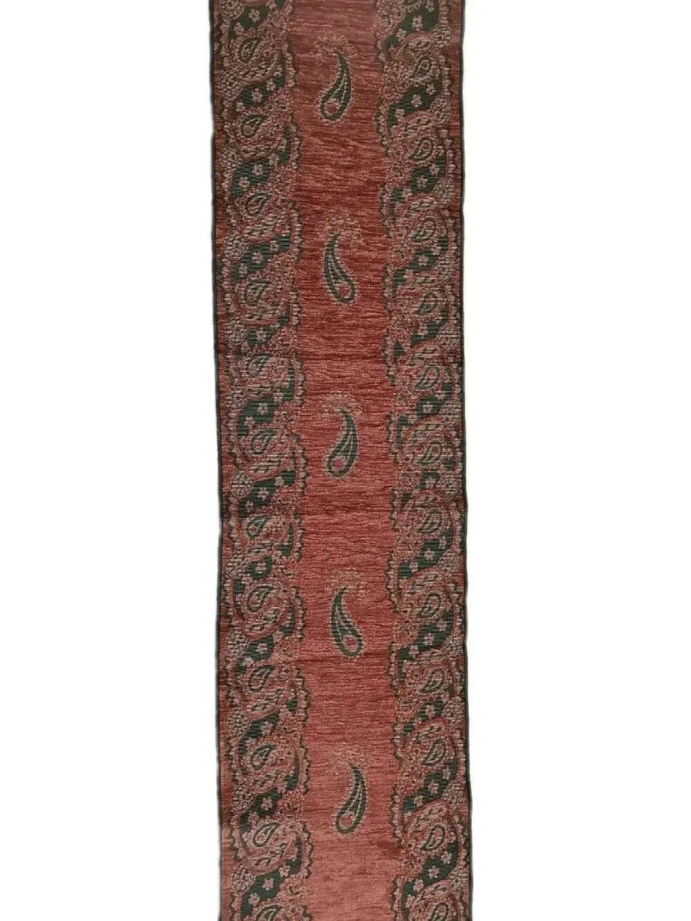 Vintage decor table runner in peach-pink with thick Victorian-style lace 67